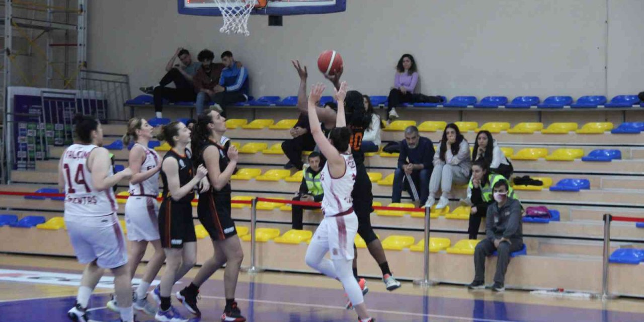 Kadınlar Basketbol Süper Ligi: Elazığ İl Özel İdare: 69 - Galatasaray: 80