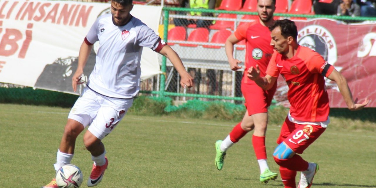 Ömer Faruk gollerine devam ediyor