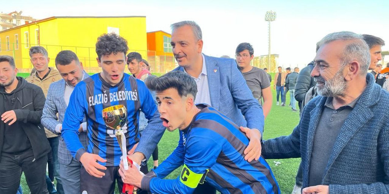 U18 Ligi’nde şampiyon Elazığ Belediyespor