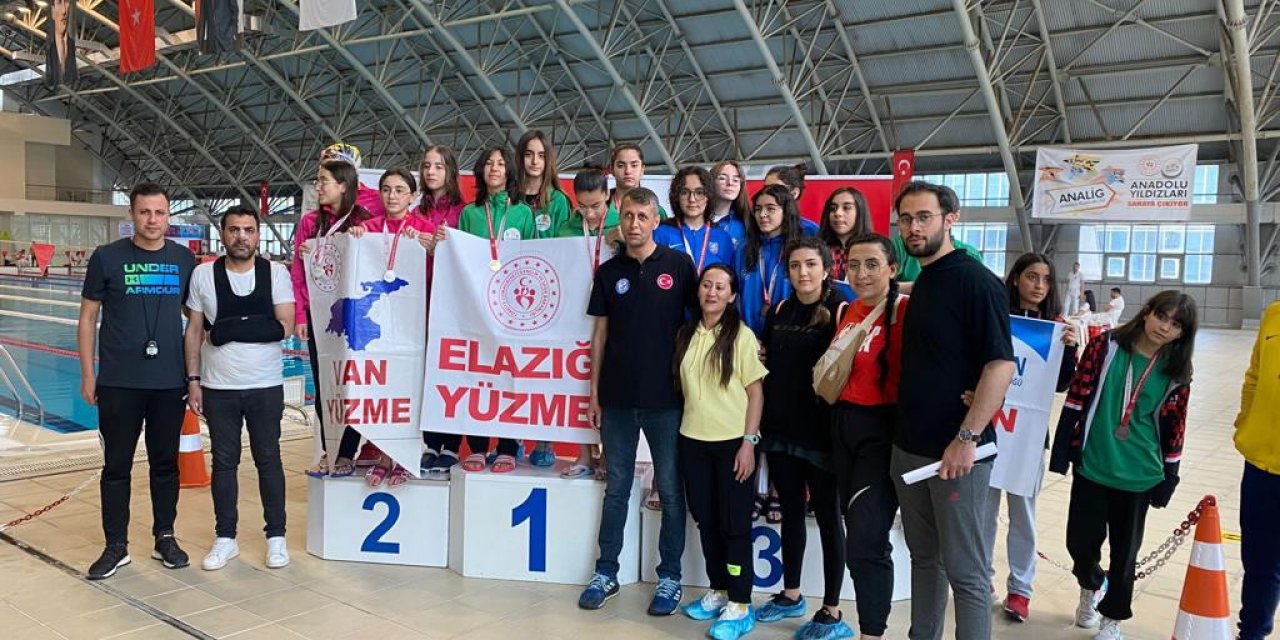 Yüzmede Elazığ takımları Türkiye finallerinde