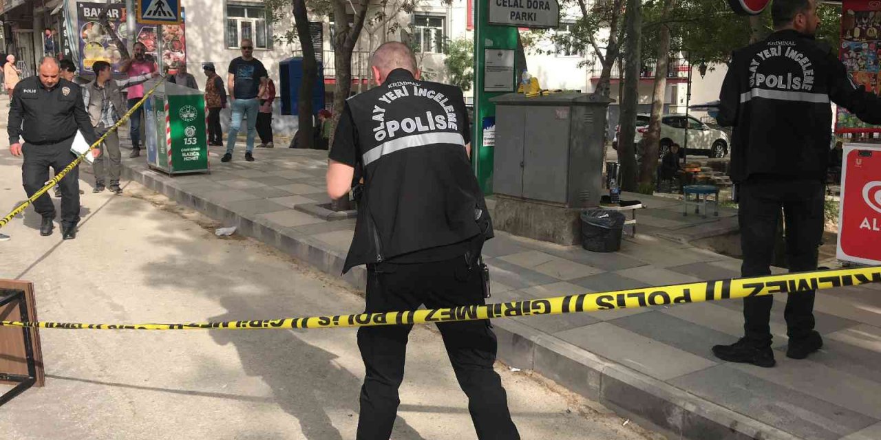 Parkta silahlı kavga: 1 yaralı
