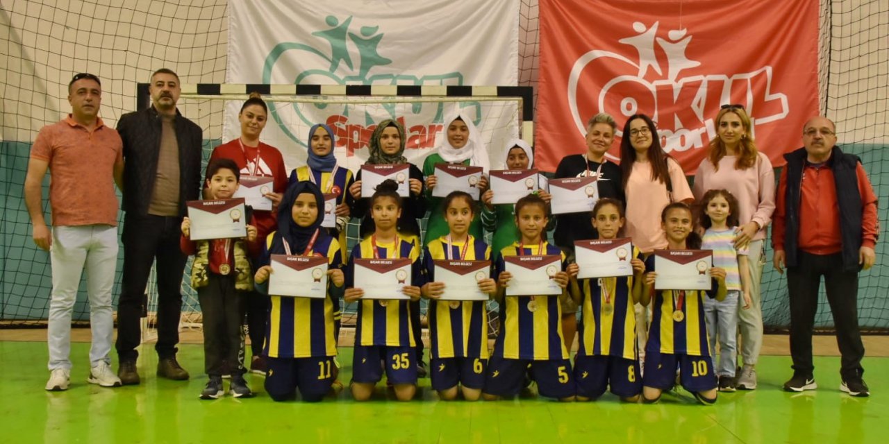 Futsalda Yarı Final Bileti Alan Takımlar Belli Oldu