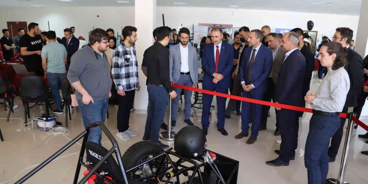 ’Fırat Yazılım ve Teknoloji Proje Pazarı’ etkinliği yoğun ilgi gördü