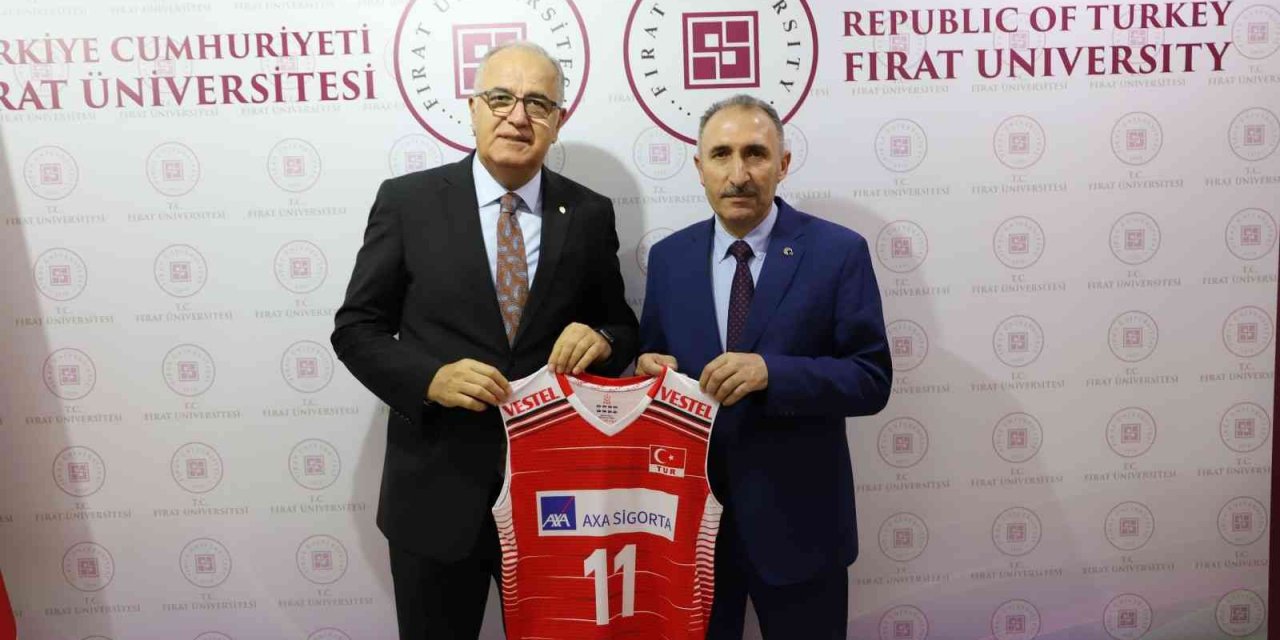 Tvf Başkanı Üstündağ, Rektör Göktaş İle Bir Araya Geldi