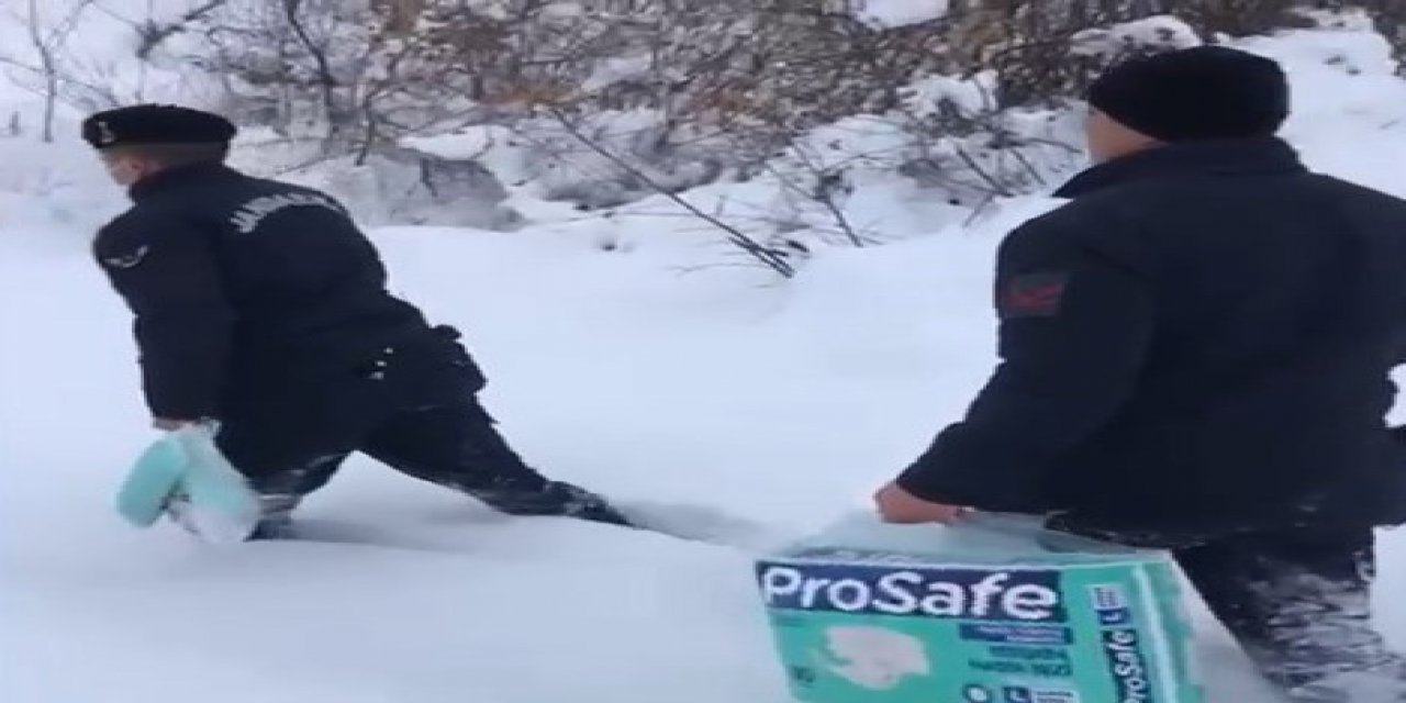 Kardan dolayı yolu ulaşıma kapanan köyde ilacı biten hastanın yardımına jandarma koştu