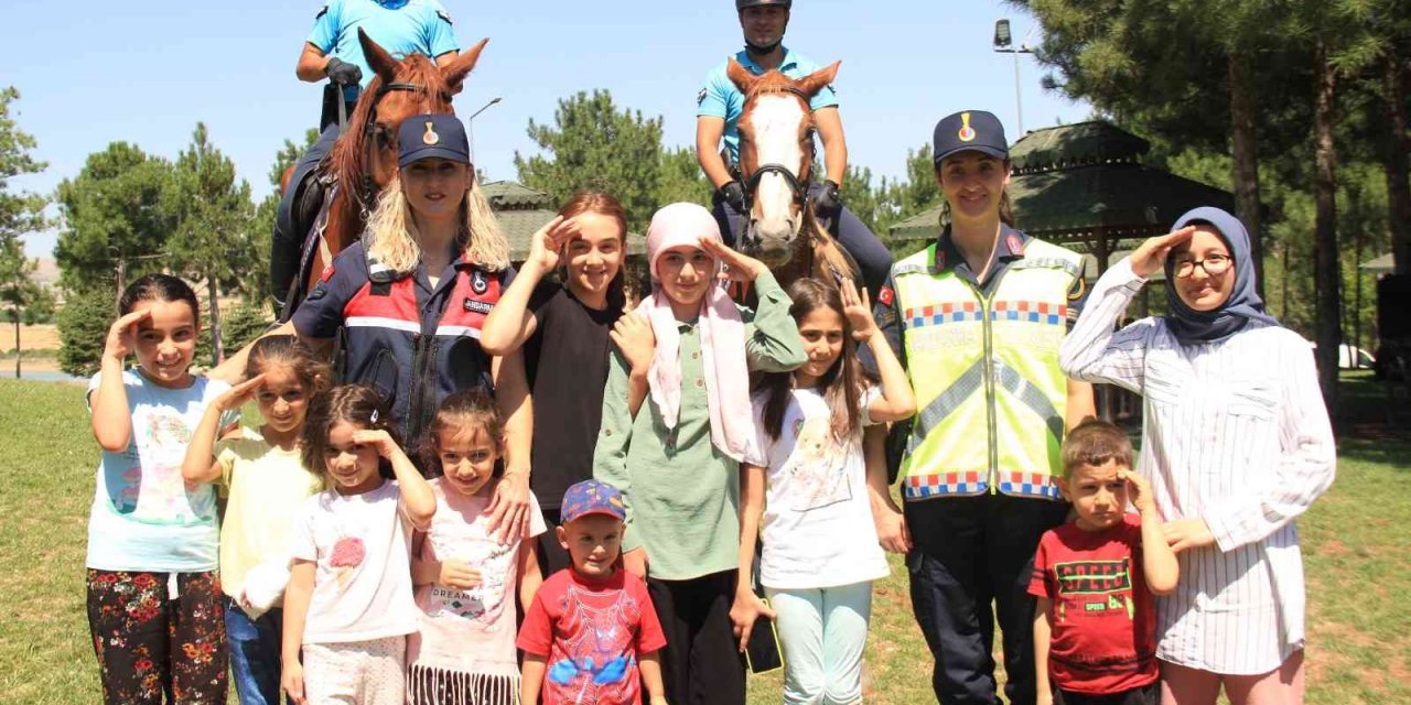 Elazığ’da ’atlı Jandarma Timi’ Göreve Başladı