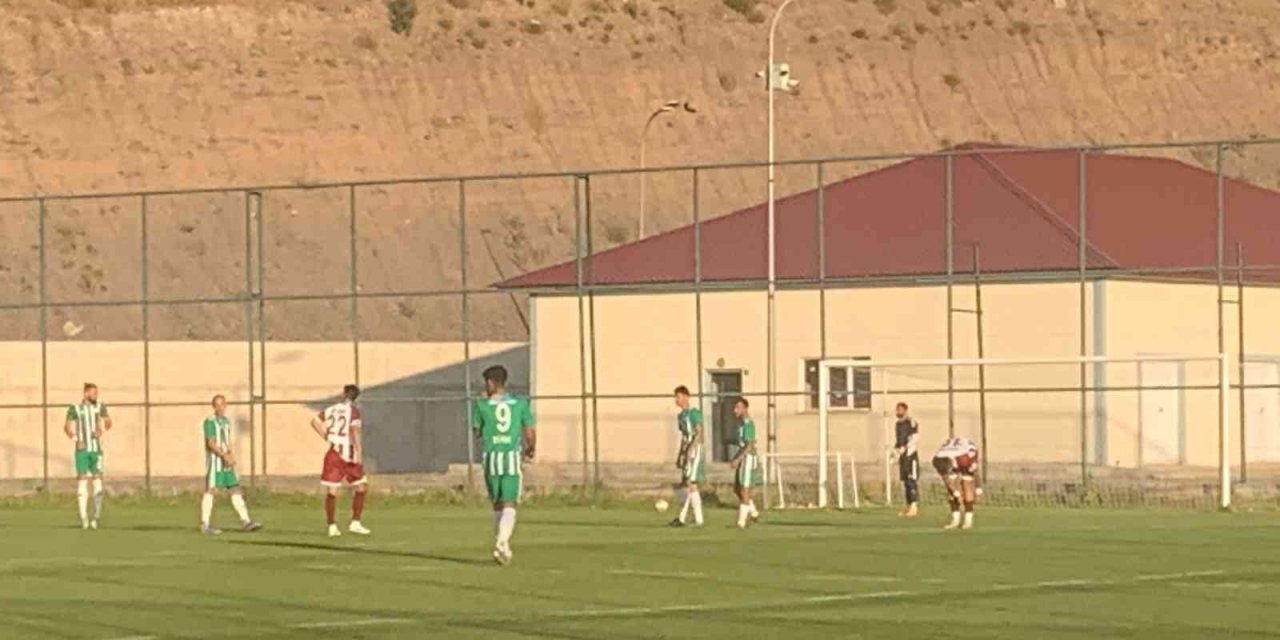 Elazığspor Kaybetti, Karakoçlar Kazandı