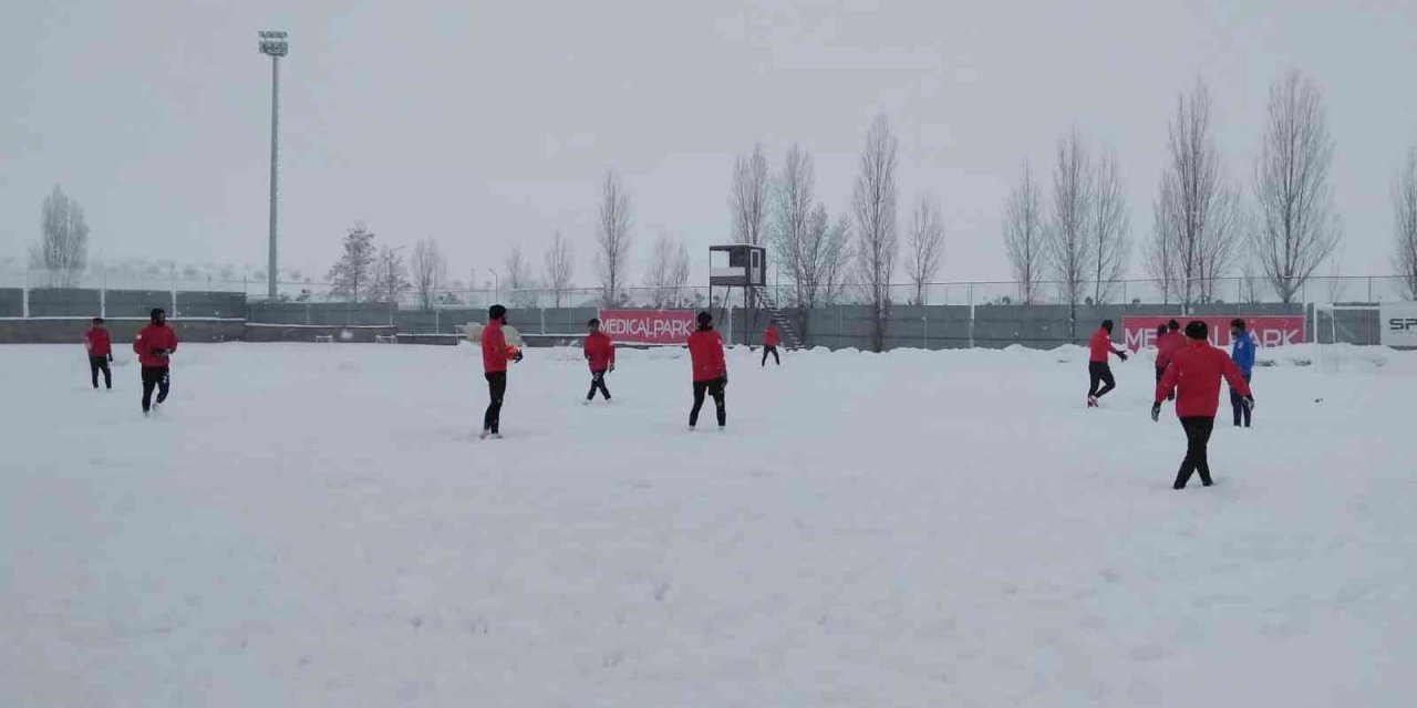 Elazığspor, Artvin Hopaspor maçı hazırlıklarını sürdürüyor