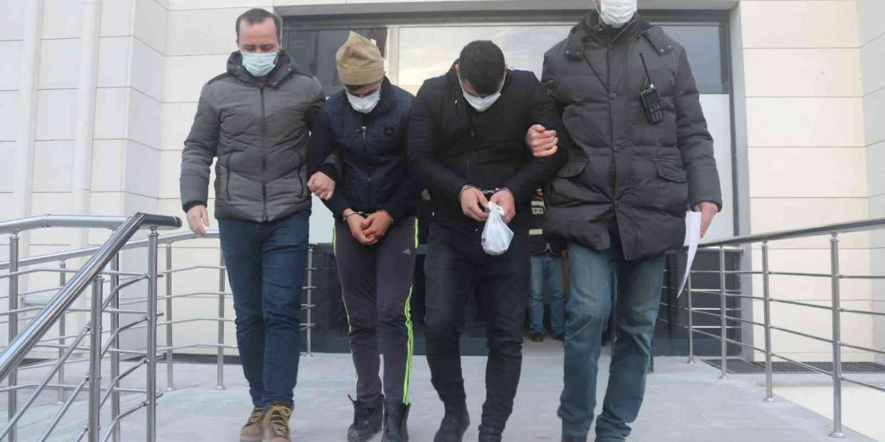 Akü hırsızları tutuklandı
