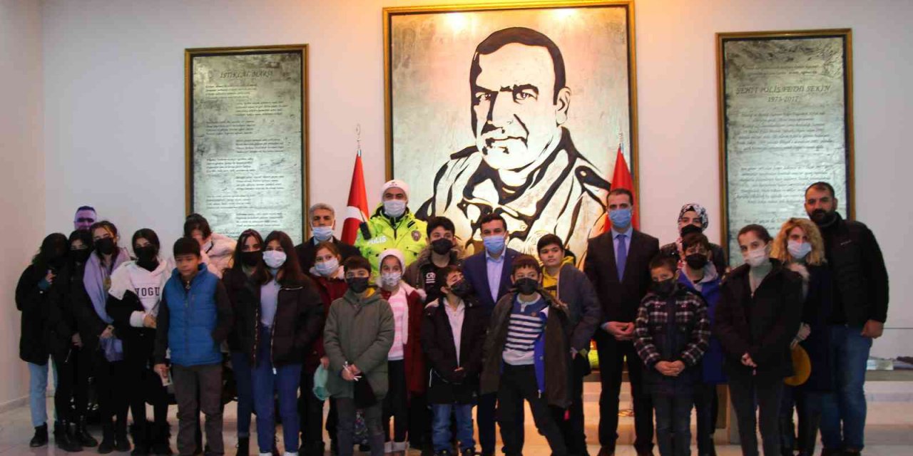 Şehit Fethi Sekin Külliyesinin ilk misafirleri çocuklar