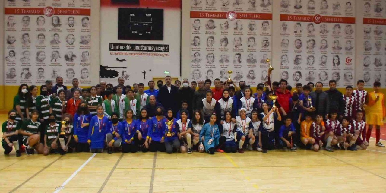 Futsalda şampiyonlar belli oldu