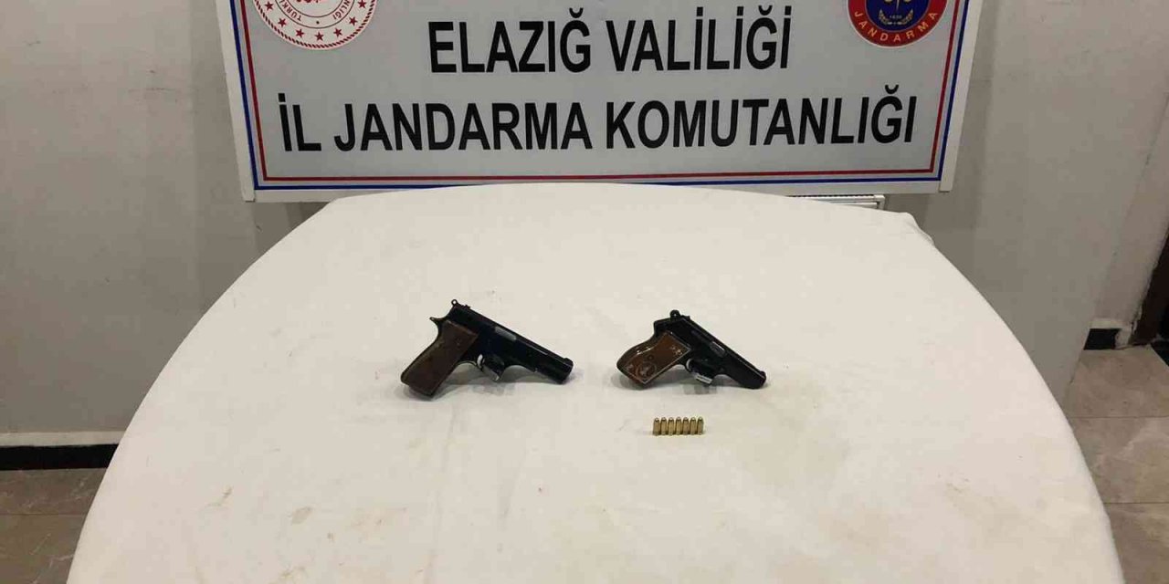 JASAT, 2 adet ruhsatsız tabanca ele geçirdi