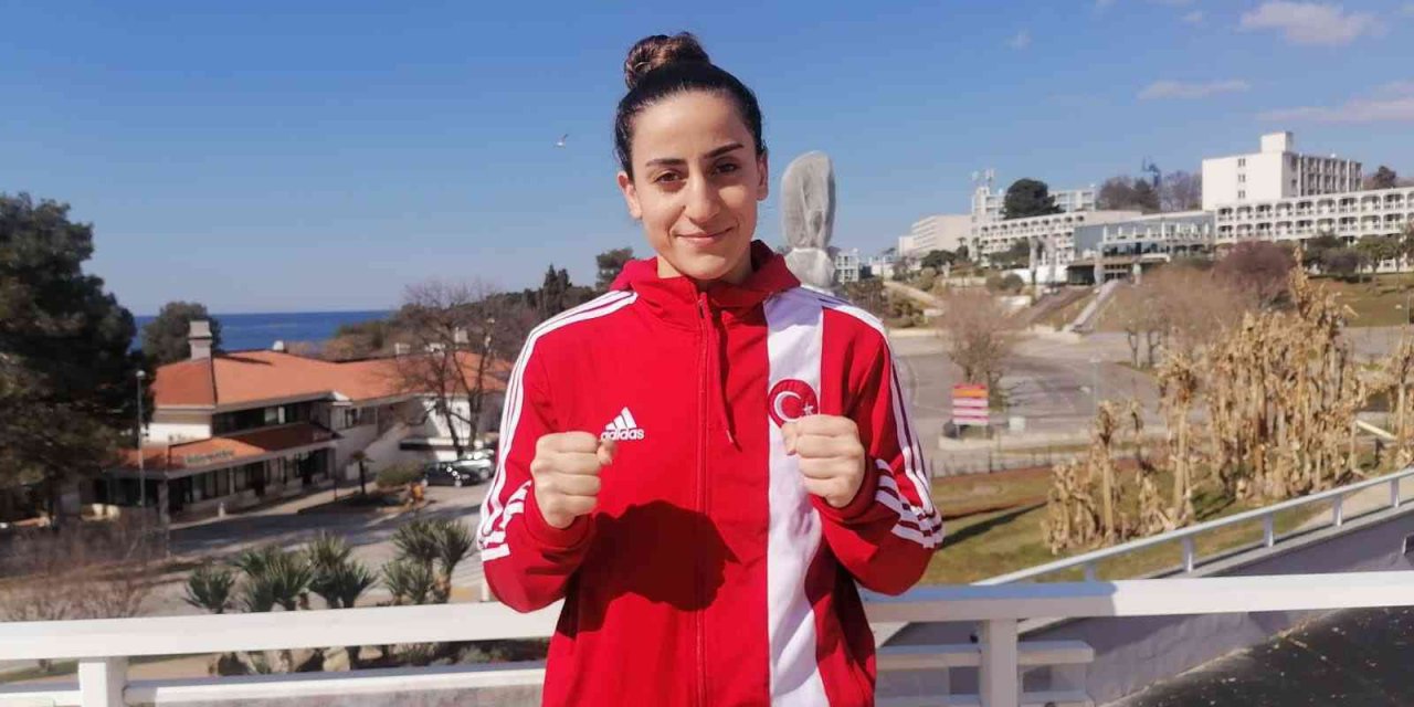 Gizem Özer, madalyayı garantiledi