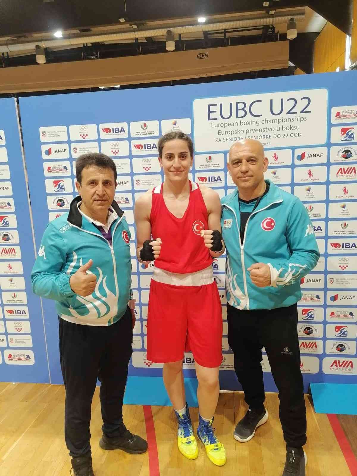 Gizem Özer finale yükseldi