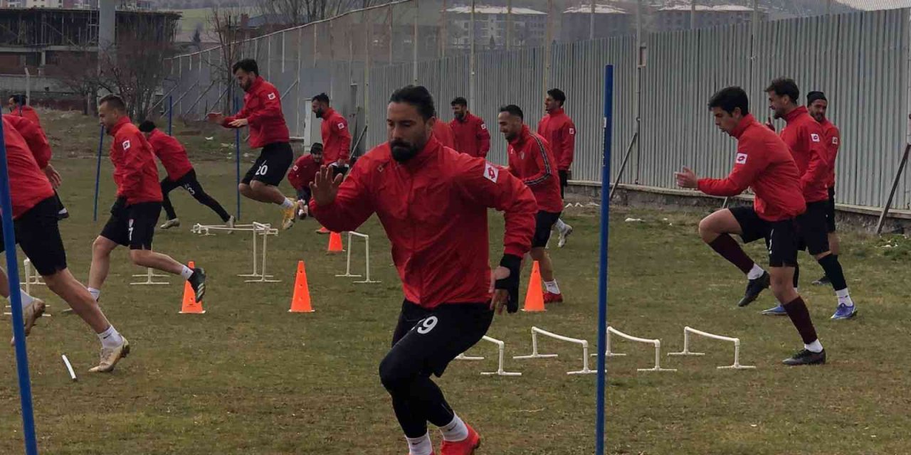Elazığspor F. Erbaaspor’a bileniyor