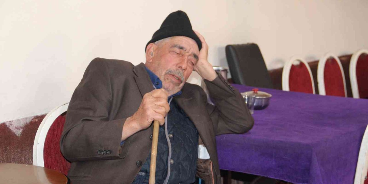 Bu kahveye oyun oynamaya değil uyumaya geliyorlar