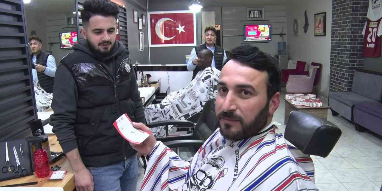 Tıraş olana maç bileti hediye