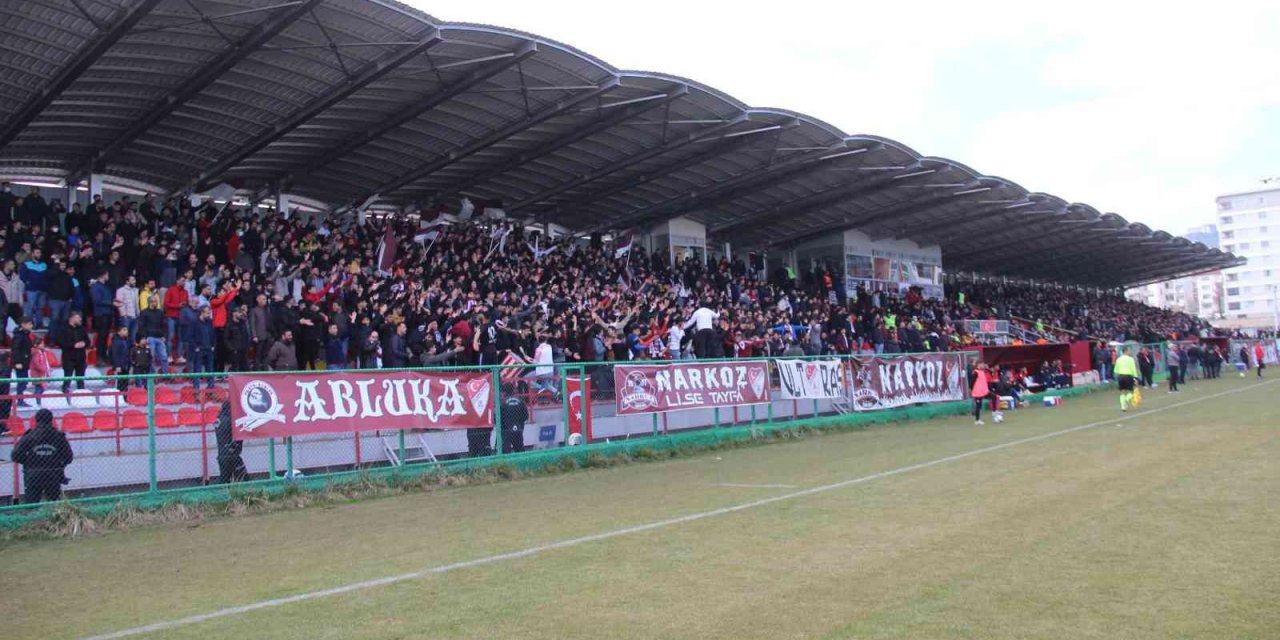 Elazığspor, seyirci rekoru kırdı