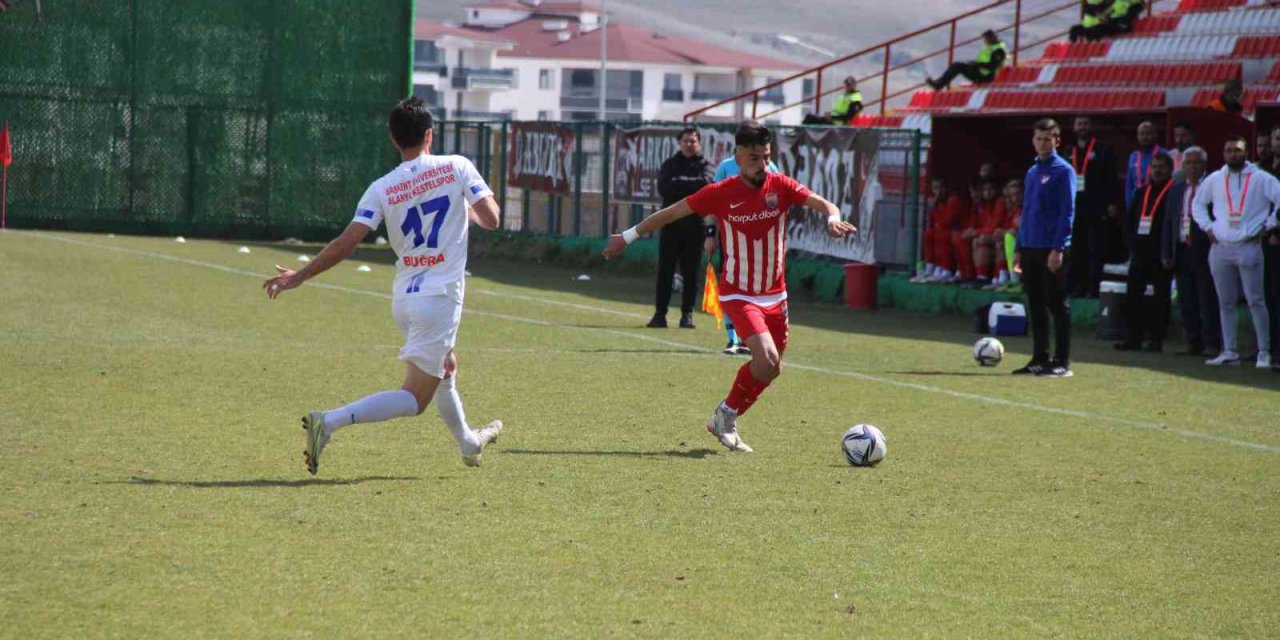 TFF 3. Lig: HD Elazığ Karakoçan: 0 - BÜ Alanya Kestelspor: 0
