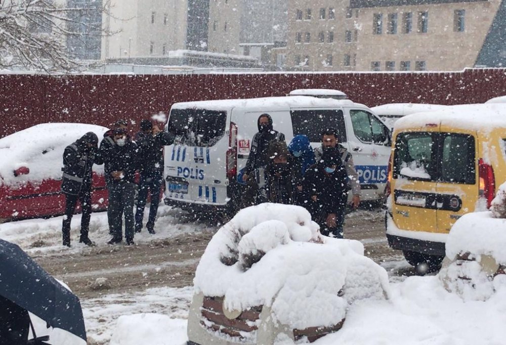 Elazığ’da hırsızlık şüphelileri polis ekipleri tarafından yakalandı