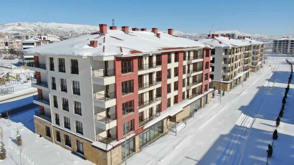 Depreminin ardından 17 bin 95 konut ve 243 iş yeri hak sahiplerine teslim edildi