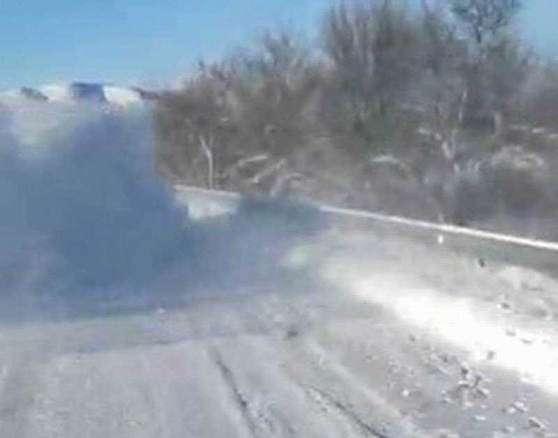 Kar manzarası çekmek isterken kaza anını çektiler
