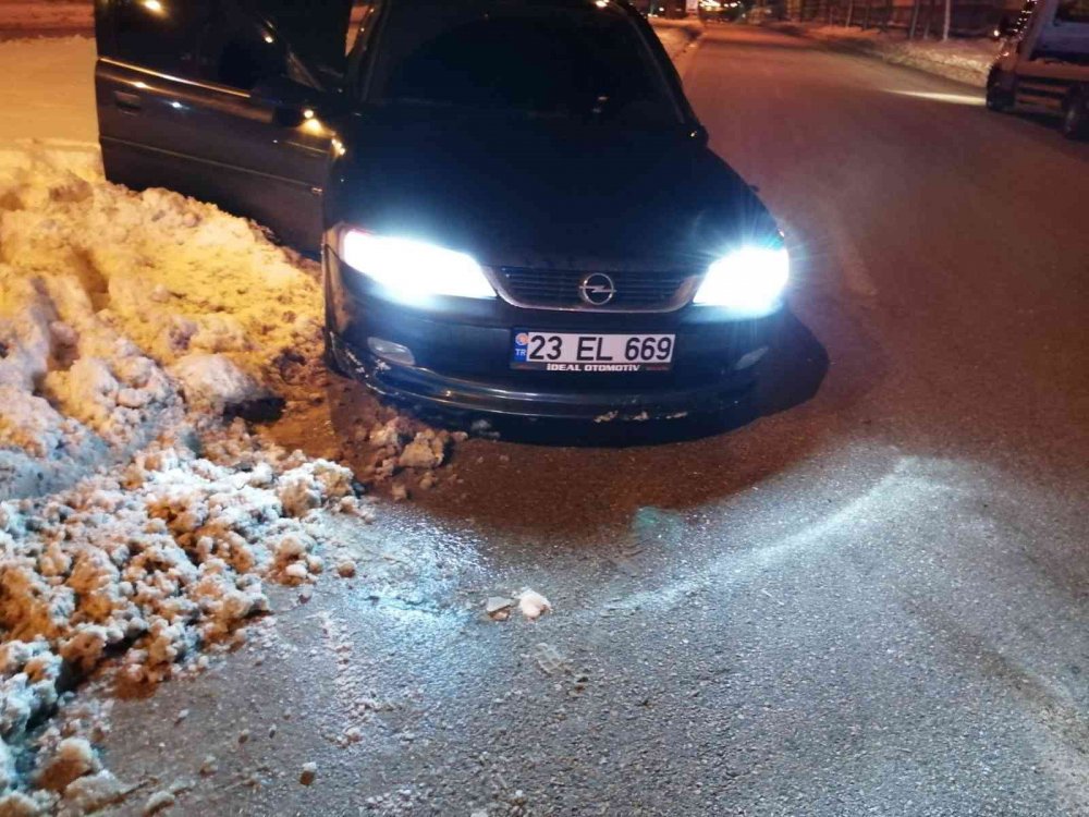 Trafik kazası: 2 yaralı
