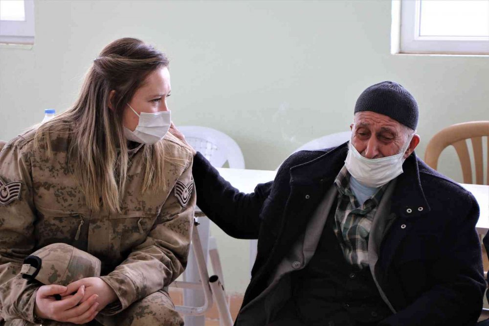 Jandarmayla yaşadığı ’bayram harçlığı’ diyaloğuyla gönüllere taht kurmuştu, acı haberi geldi