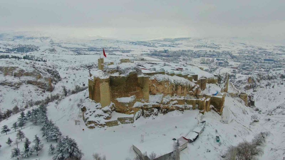Medeniyetler beşiği Harput’ta kartpostallık görüntüler oluştu