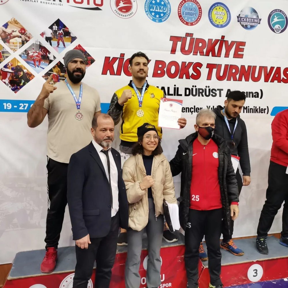Kick boksçularımız Ordu’dan 10 madalya ile dönüyor