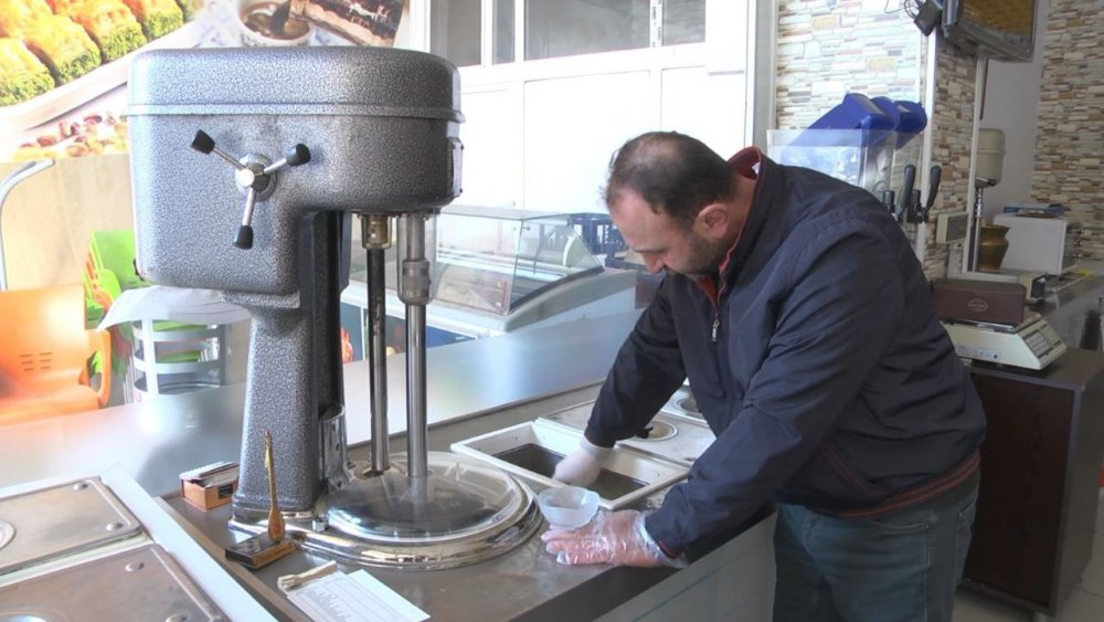 Patentli lezzet vişne dondurmasına kışın yoğun ilgi