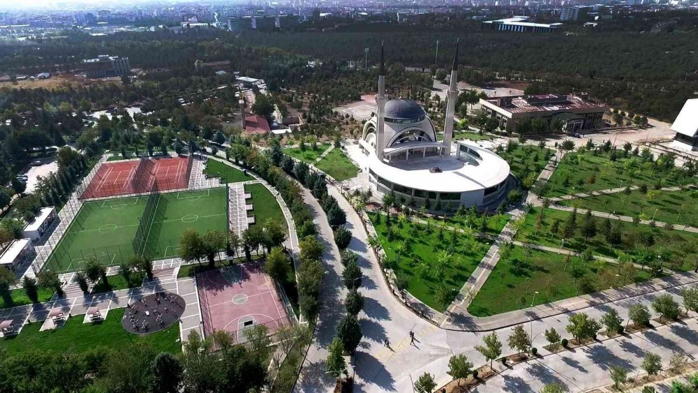 Fırat Üniversitesi Türkiye’de en başarılı 15’inci üniversite oldu