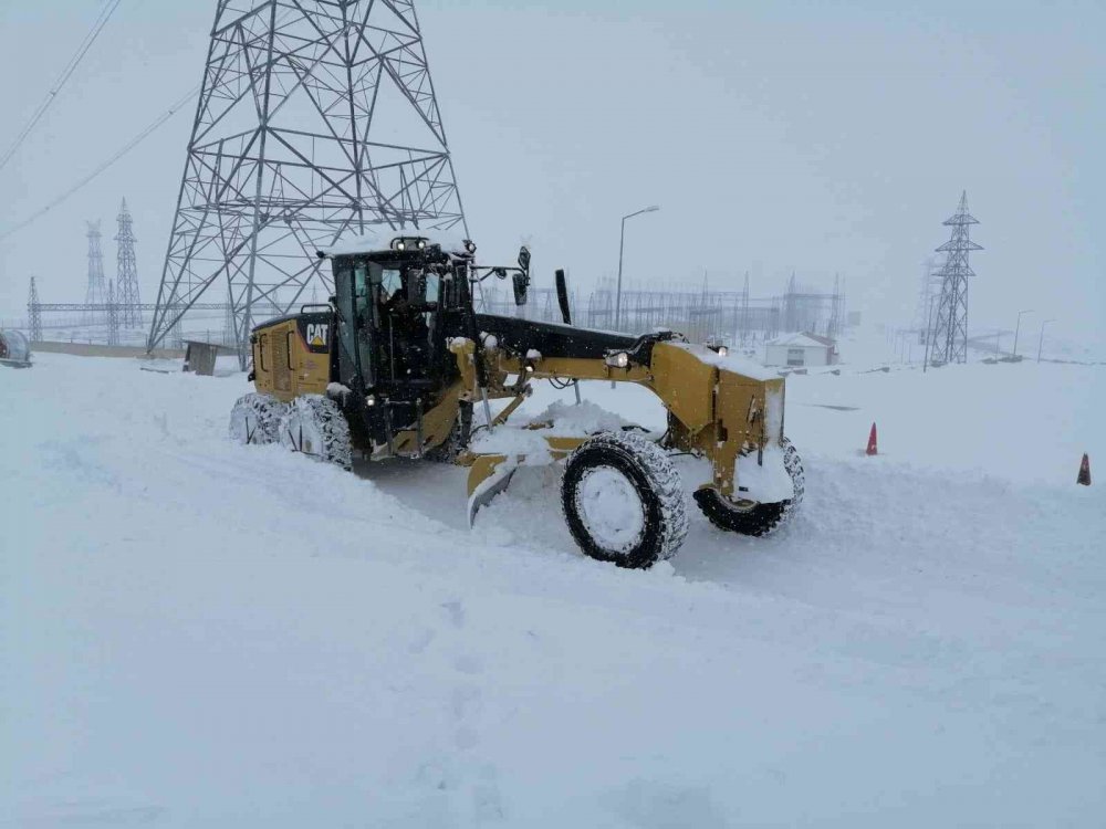Kapalı köy yollarının 520’si açıldı
