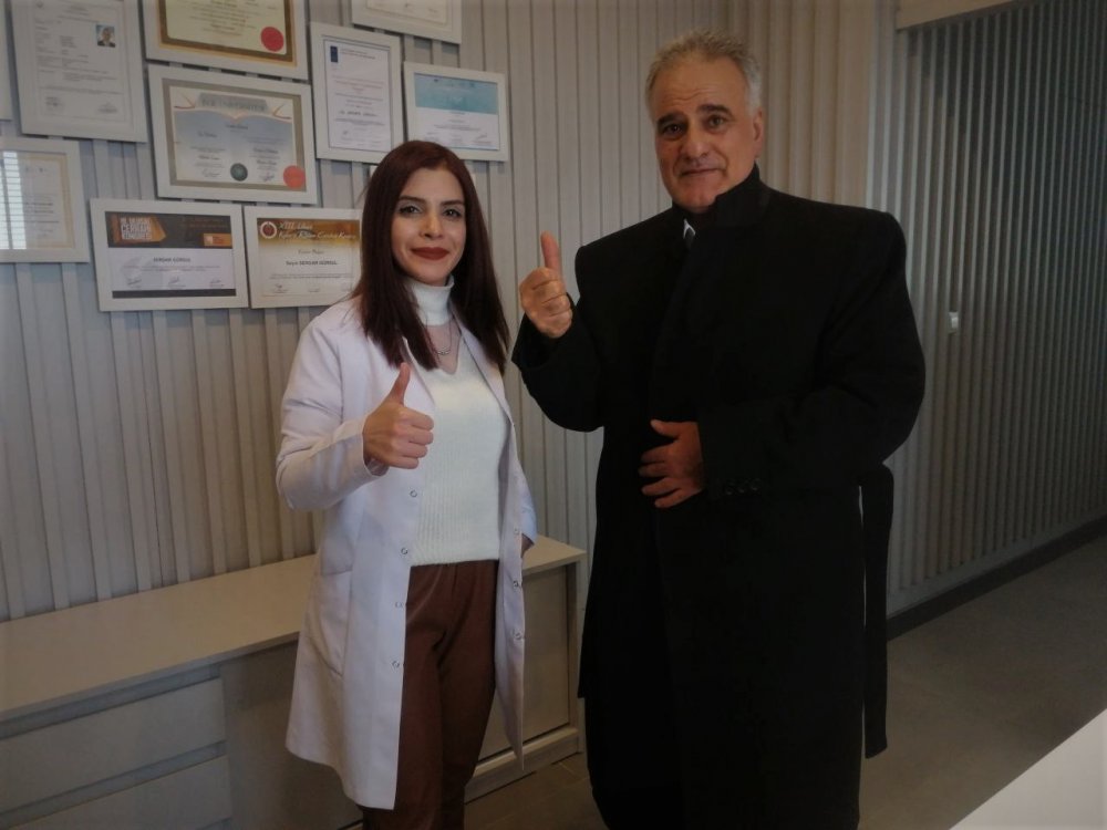 Bacak bacak üstüne atabilmek için 46 kilo verdi