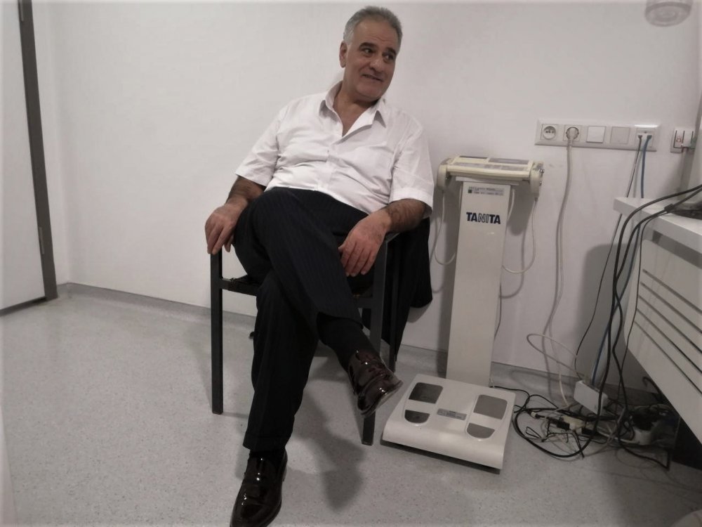 Bacak bacak üstüne atabilmek için 46 kilo verdi