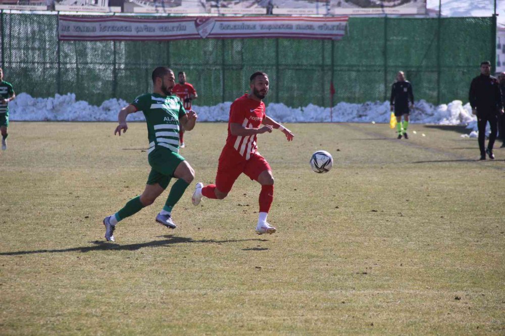 TFF 3. Lig: HD Elazığ Karakoçan FK: 1 - AH Iğdır FK: 2