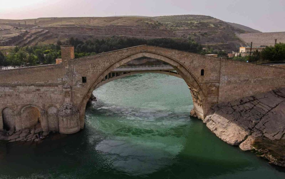 Droncu sınıf öğretmeninin  çektiği eşsiz görüntüler hayran bıraktı
