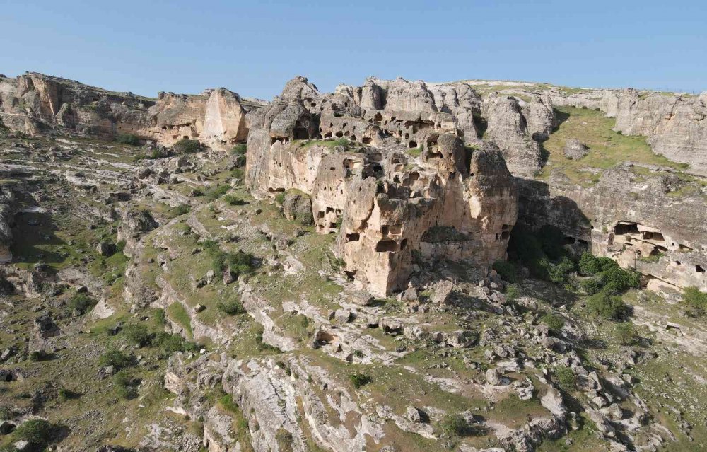 Droncu sınıf öğretmeninin  çektiği eşsiz görüntüler hayran bıraktı