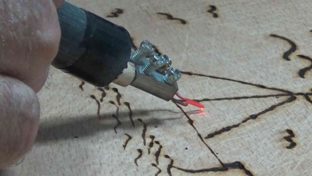 Karikatüre adanan ömür: 40 yıldır çiziyor