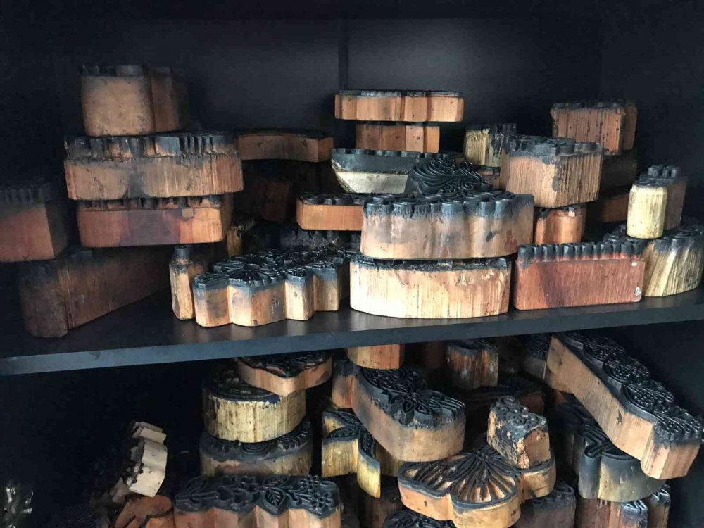 ‘Çit baskı sanatı’ ev kadınlarının elinde hayat buluyor