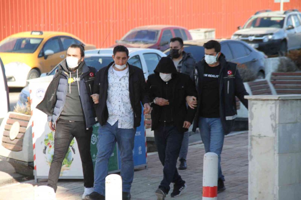 Torbacı operasyonu: 2 gözaltı