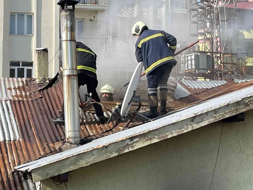 Karakoçan da Yangın