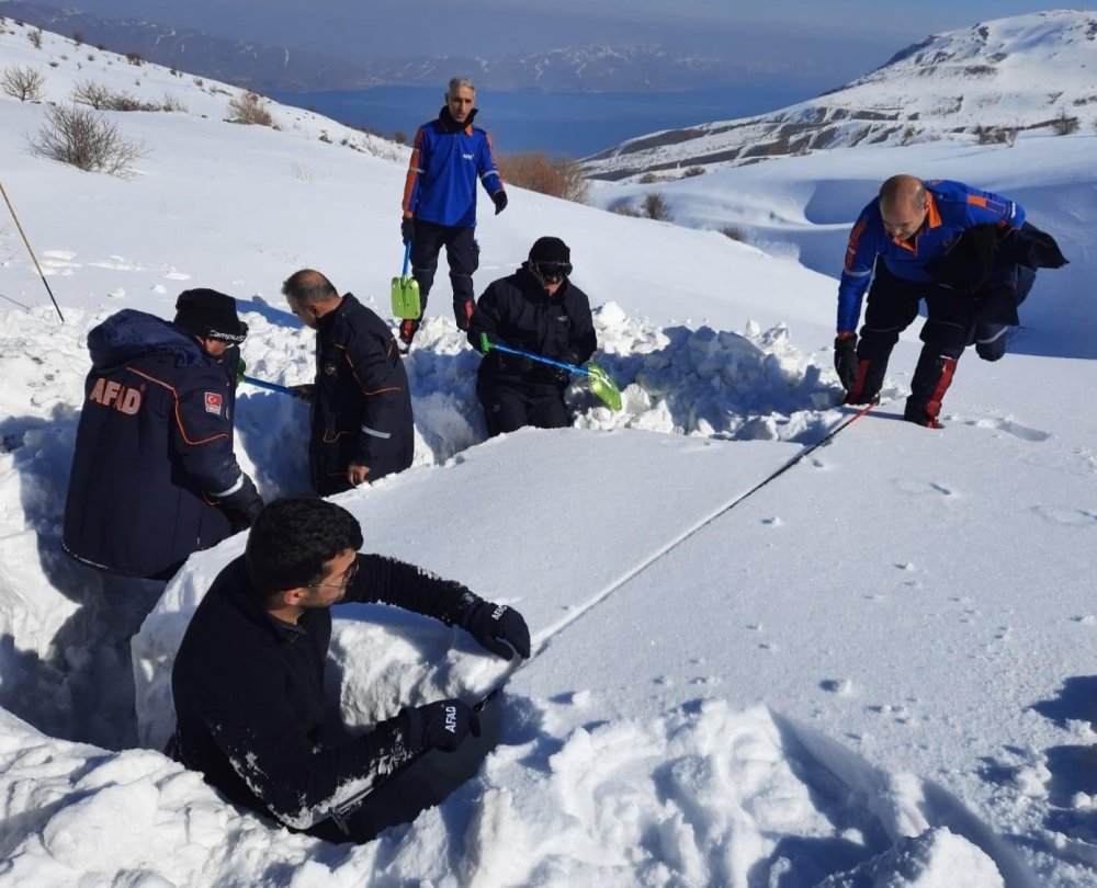 Elazığ’da çığda arama ve kurtarma tatbikatı