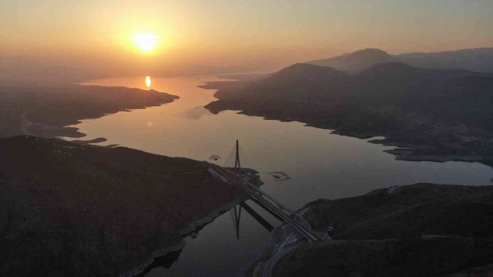 Kömürhan Köprüsü’nde günbatımı güzelliği