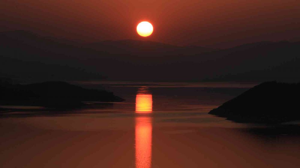 Kömürhan Köprüsü’nde günbatımı güzelliği