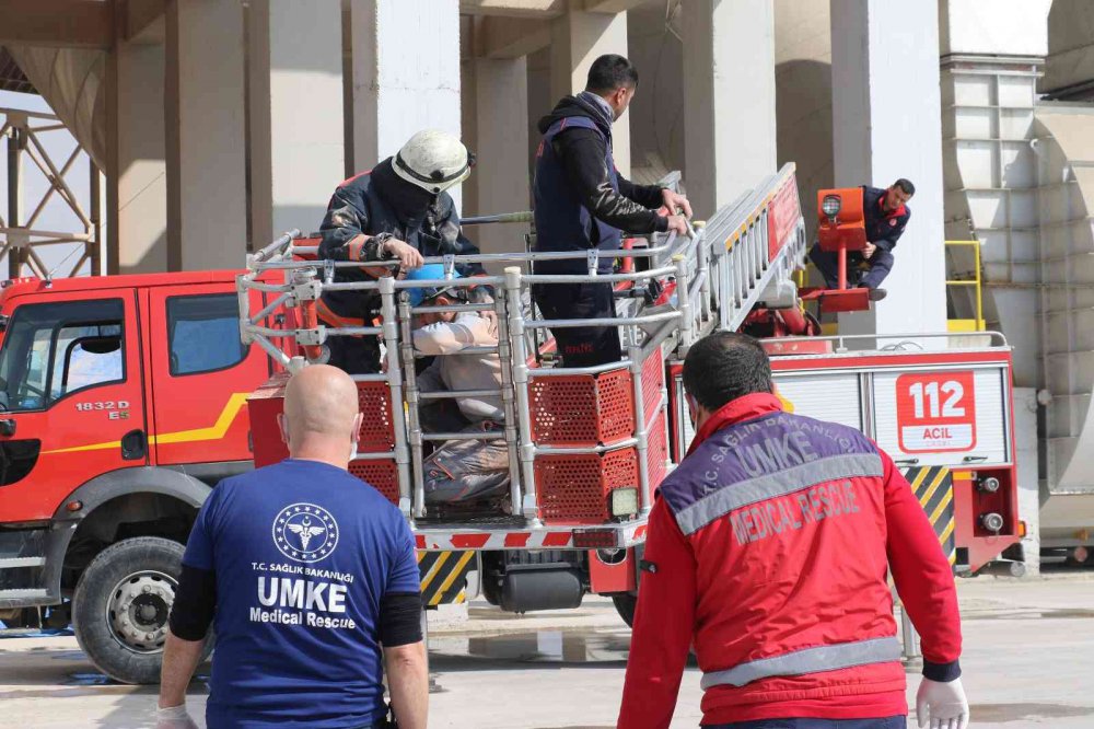Gerçeği aratmayan deprem ve yangın tatbikatı