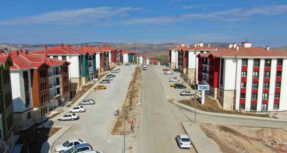 Elazığlı depremzedelerden, devlete, "Kendi imkanlarımızla alamayacağımız evler verildi" minnettarlığı