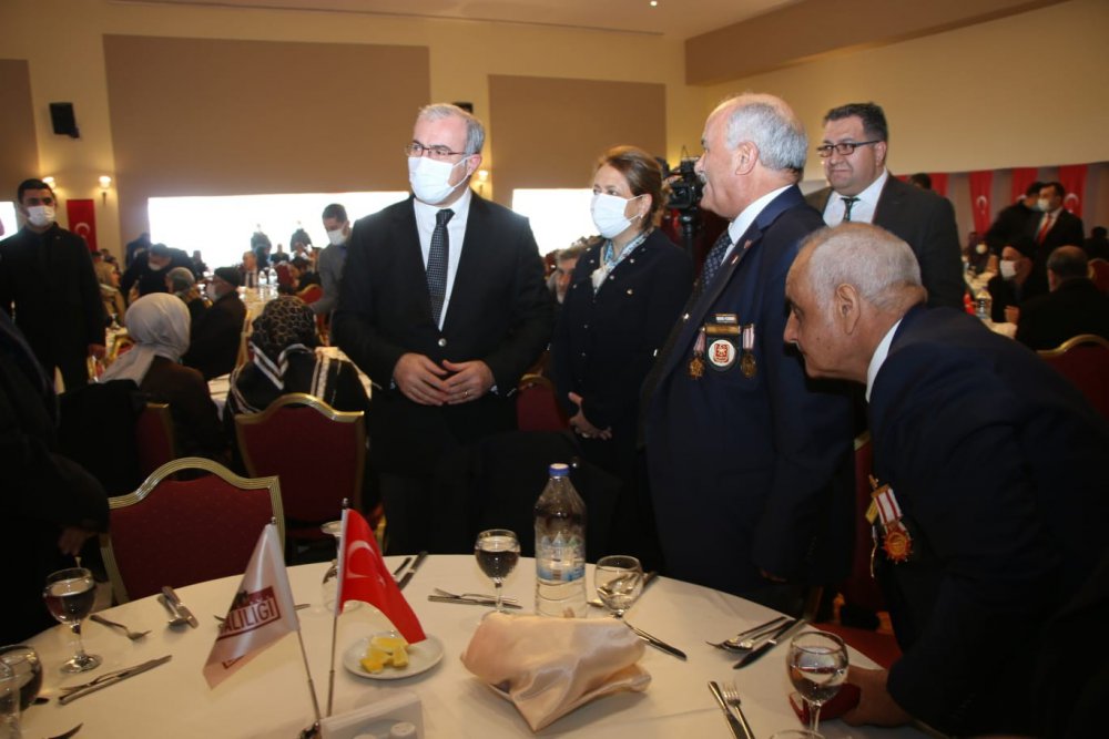 Elazığ’da şehit yakınları ve gaziler 18 Mart’ta bir araya geldi