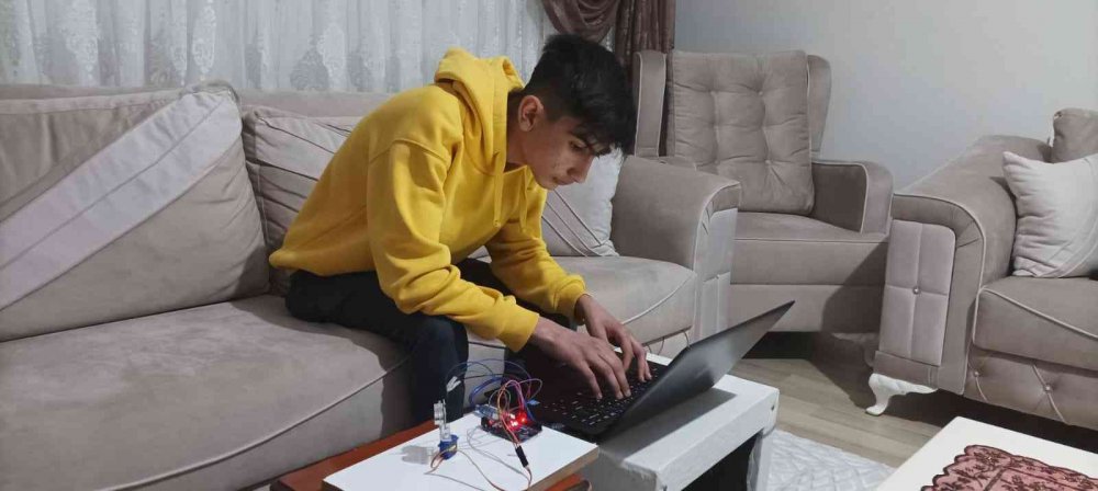 Lise öğrencisi havada, karada ve su altında cisim tespiti yapabilen radar geliştirdi