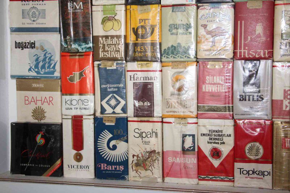 İçmediği sigaraların koleksiyonunu yapıyor